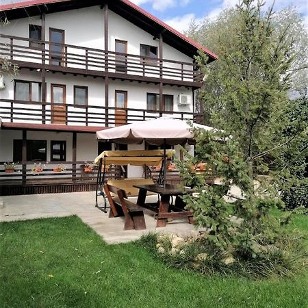Casa Carp Calarasi Hotel Bagian luar foto