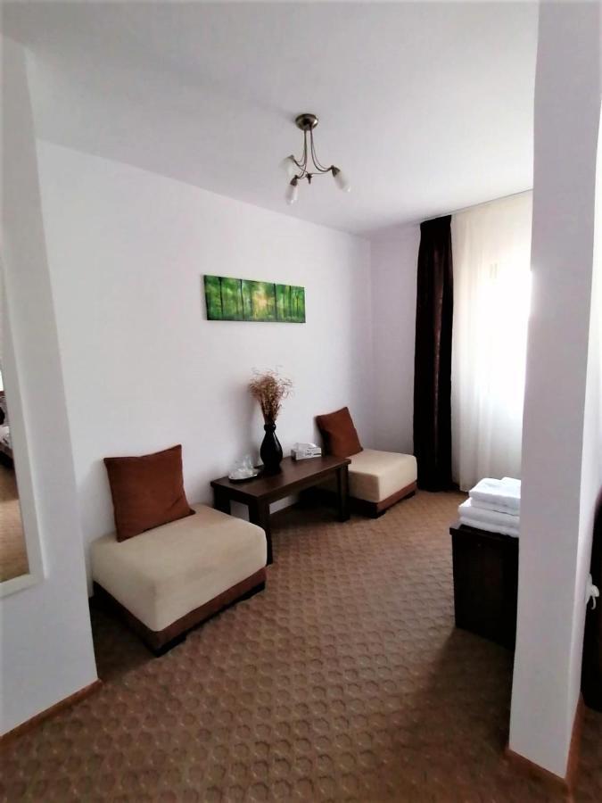 Casa Carp Calarasi Hotel Bagian luar foto
