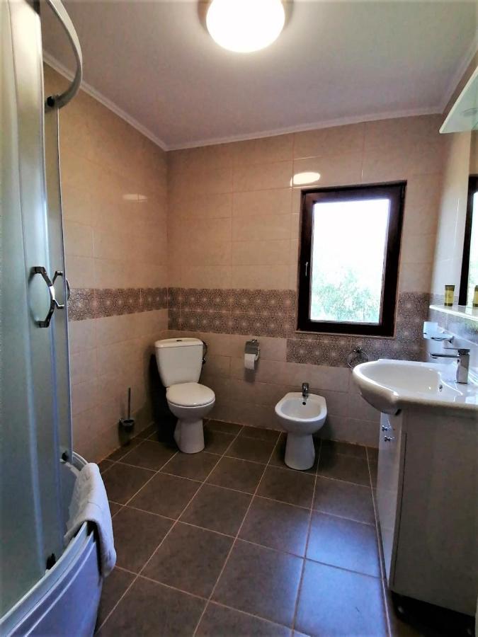 Casa Carp Calarasi Hotel Bagian luar foto