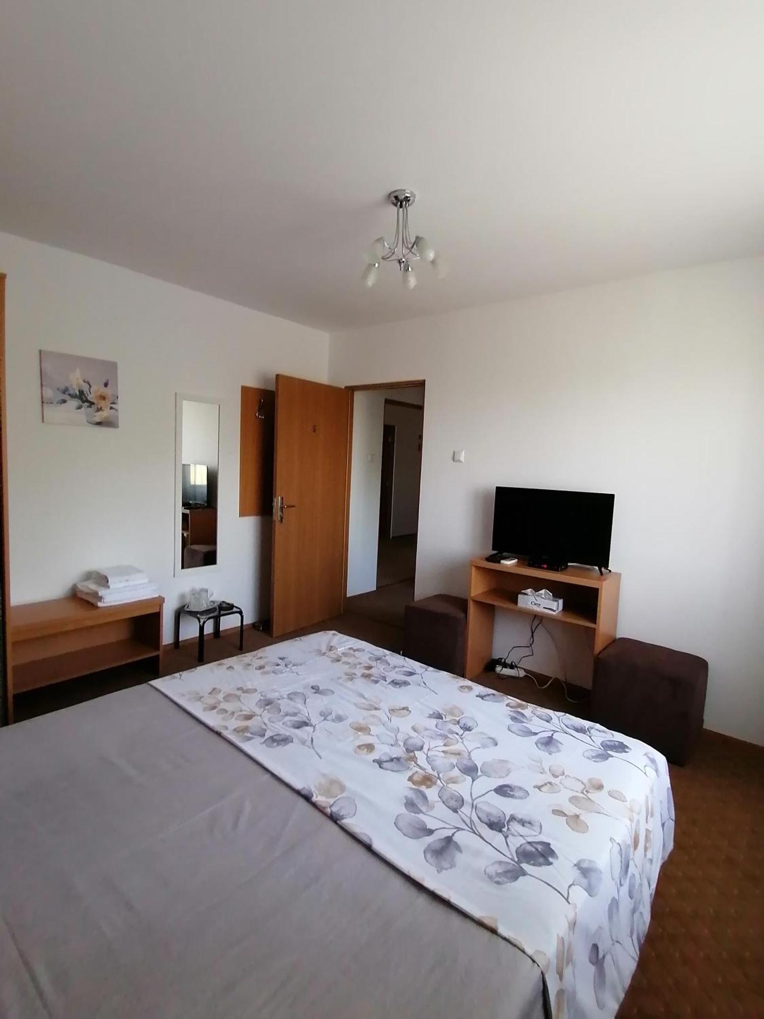 Casa Carp Calarasi Hotel Bagian luar foto