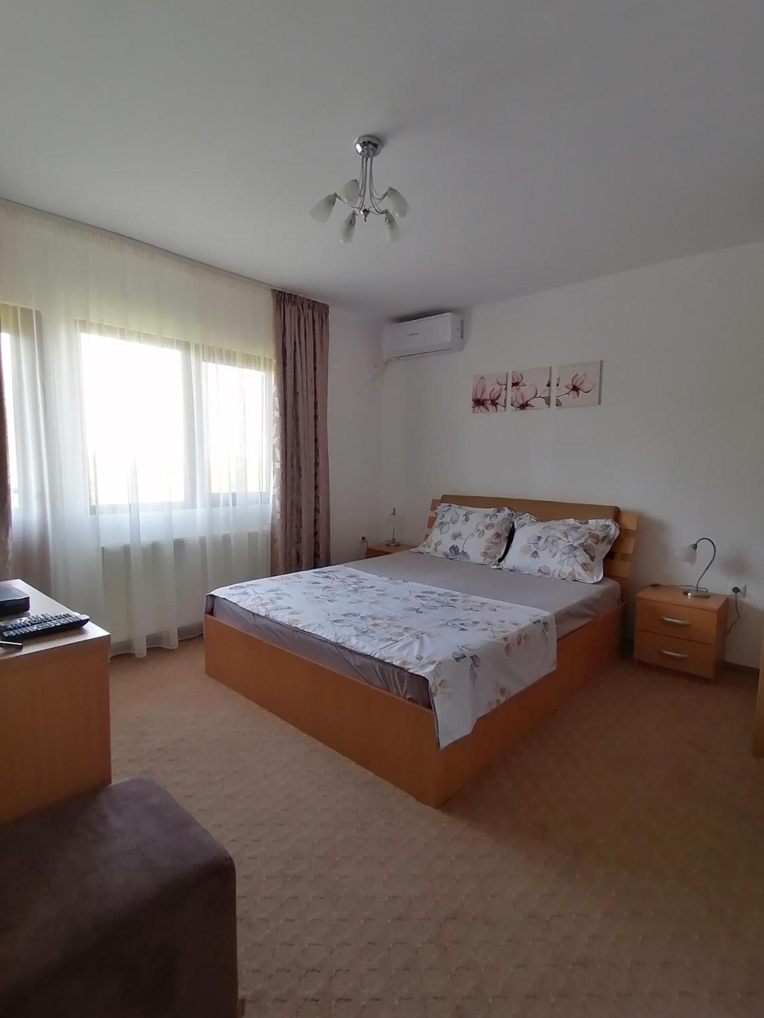 Casa Carp Calarasi Hotel Bagian luar foto